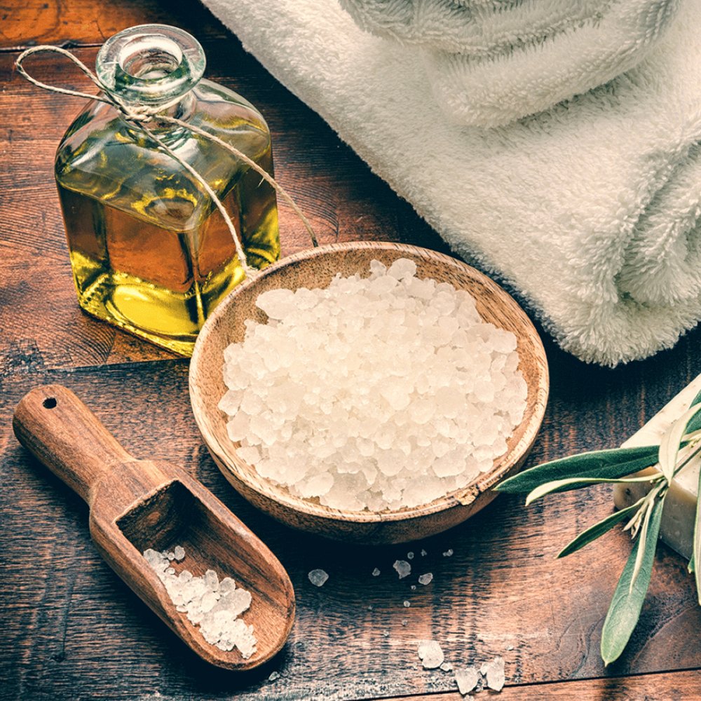 Bathing with olive oil - The Meander Shop